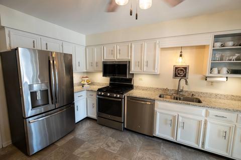 526 W Evergreen St, Wheaton, IL 60187 photo 6