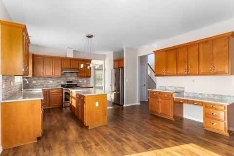 13518 Rockefeller Cir, Plainfield, IL 60544 photo 5