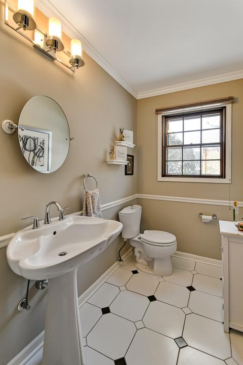 7702 Ridgewood Ln, Burr Ridge, IL 60527 photo 14