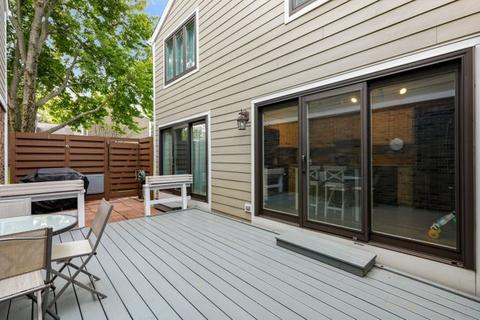2098 Willow Run, Wheaton, IL 60189 photo 19