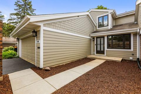2098 Willow Run, Wheaton, IL 60189 photo 1