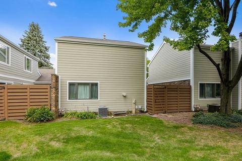 2098 Willow Run, Wheaton, IL 60189 photo 37