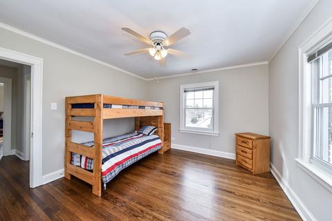 1016 Wheaton Pl, Wheaton, IL 60187 photo 16