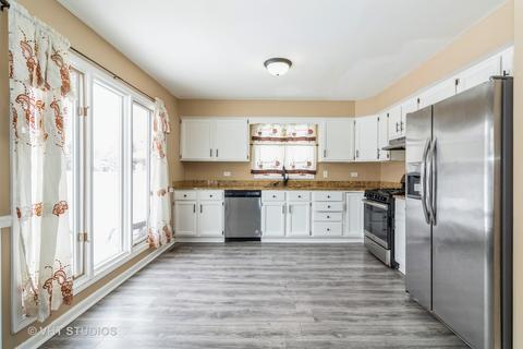 1032 E 7th St, Lockport, IL 60441 photo 3
