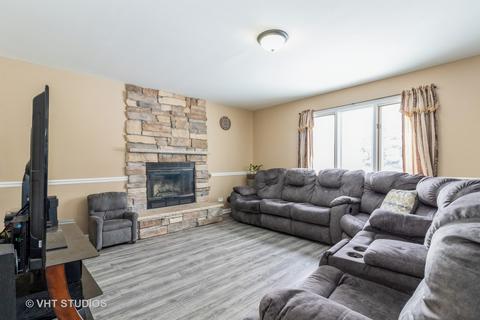 1032 E 7th St, Lockport, IL 60441 photo 5
