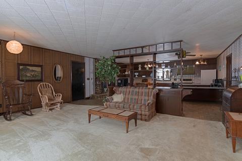 319 Pickett St, Chenoa, IL 61726 photo 8