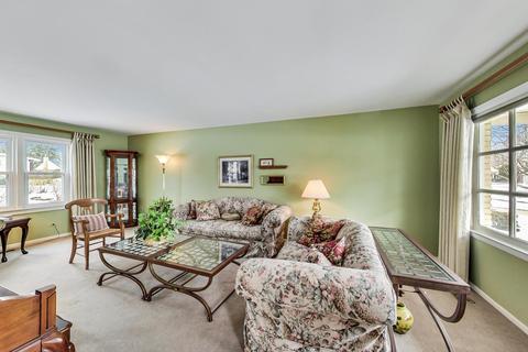812 S Maple St, Mount Prospect, IL 60056 photo 5