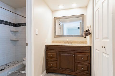 65 Westhampton Ct, Aurora, IL 60504 photo 10