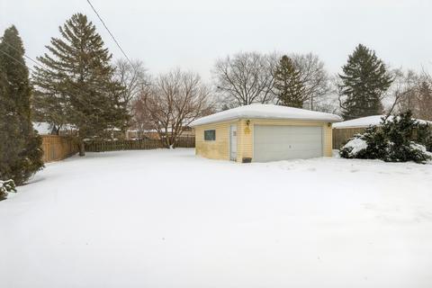 461 Vassar Ln, Des Plaines, IL 60016 photo 19