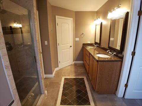 461 Vassar Ln, Des Plaines, IL 60016 photo 10