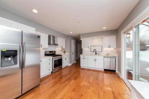 1260 Downing Ct, Wheaton, IL 60187 photo 9