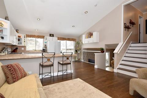 1445 Boston Ct, Bartlett, IL 60103 photo 8