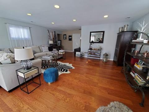400 Cherry Ln, Glenview, IL 60025 photo 13
