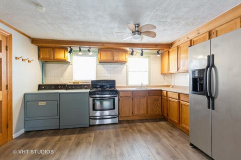 459 Enterprise St, Elgin, IL 60120 photo 3