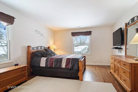 5 Old Hickory Rd, Rolling Meadows, IL 60008 photo 9