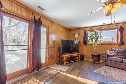 840 Western St, Hoffman Estates, IL 60169 photo 13