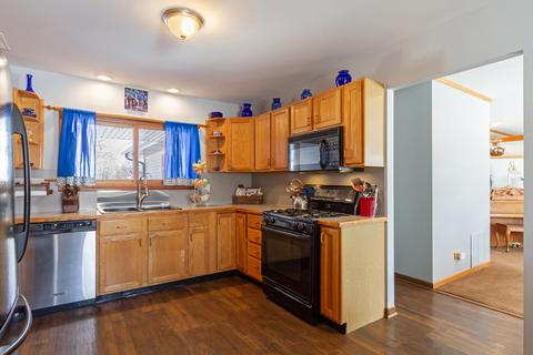 840 Western St, Hoffman Estates, IL 60169 photo 8