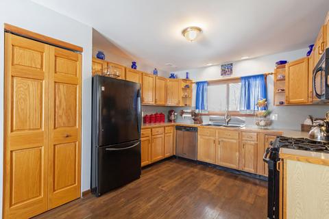 840 Western St, Hoffman Estates, IL 60169 photo 7