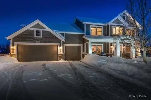 3595 Prestwick Ct, Elgin, IL 60124 photo 1