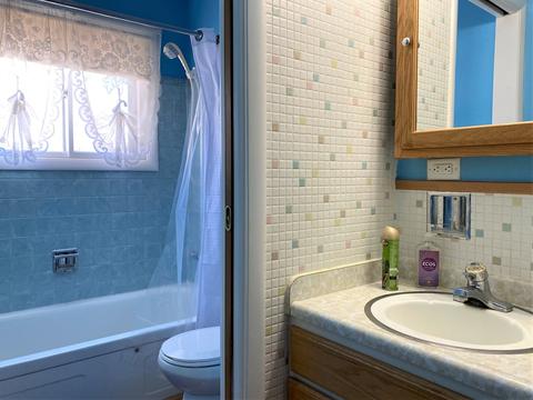 1512 N Millstream Dr, Mchenry, IL 60050 photo 14