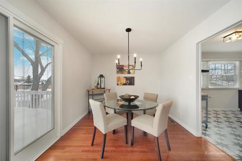 1530 Ashley Rd, Hoffman Estates, IL 60169 photo 6