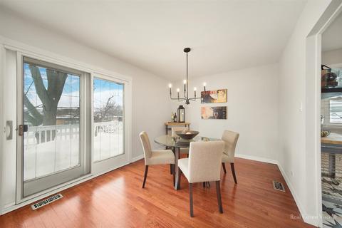 1530 Ashley Rd, Hoffman Estates, IL 60169 photo 7
