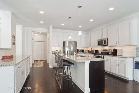 3501 Harold Cir, Hoffman Estates, IL 60192 photo 3