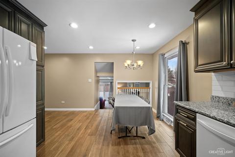 80 Redstart Rd, Naperville, IL 60565 photo 9