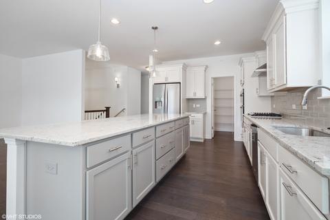 297 Links Dr, Addison, IL 60101 photo 3