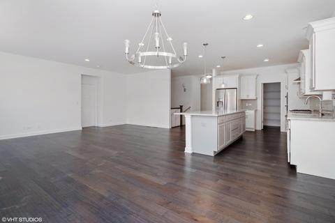 297 Links Dr, Addison, IL 60101 photo 4