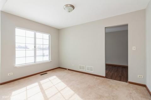 1211 Dunamon Dr, Bartlett, IL 60103 photo 4