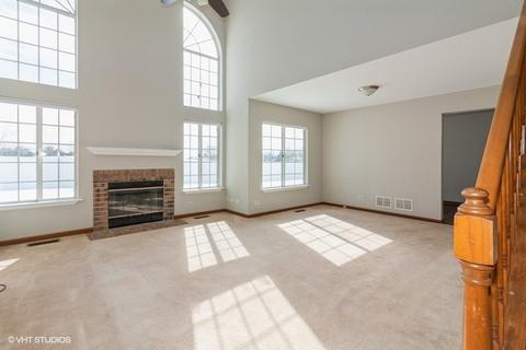 1211 Dunamon Dr, Bartlett, IL 60103 photo 2