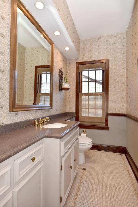 333 E Webster Ave, Elmhurst, IL 60126 photo 22