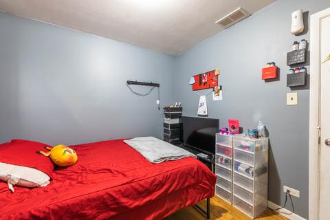 142 W Jeffery Ave, Wheeling, IL 60090 photo 9