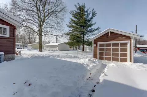 638 Elliott St, Beecher, IL 60401 photo 3