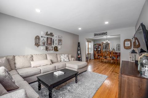 11629 S Artesian Ave, Chicago, IL 60655 photo 3