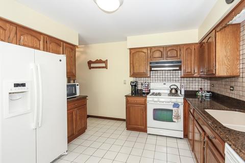 762 Falmore Dr, Bartlett, IL 60103 photo 10