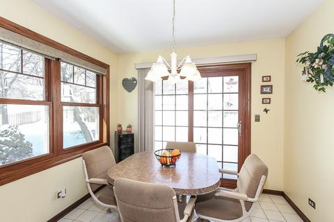 762 Falmore Dr, Bartlett, IL 60103 photo 12