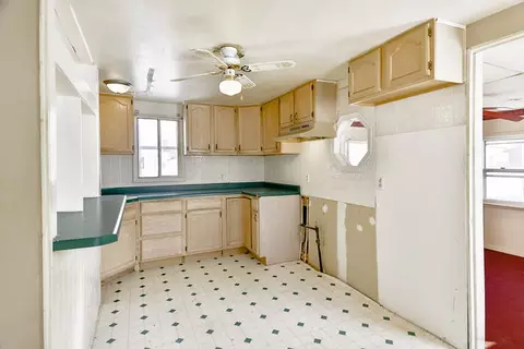 101 Blaine St, Leaf River, IL 61047 photo 8