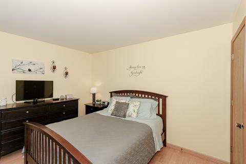 375 Beech Ct, Carol Stream, IL 60188 photo 22