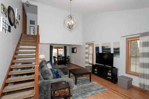 375 Beech Ct, Carol Stream, IL 60188 photo 3