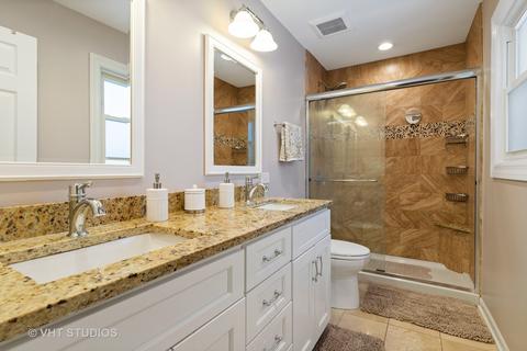 1910 E Seneca Ln, Mount Prospect, IL 60056 photo 17