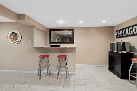 1910 E Seneca Ln, Mount Prospect, IL 60056 photo 24
