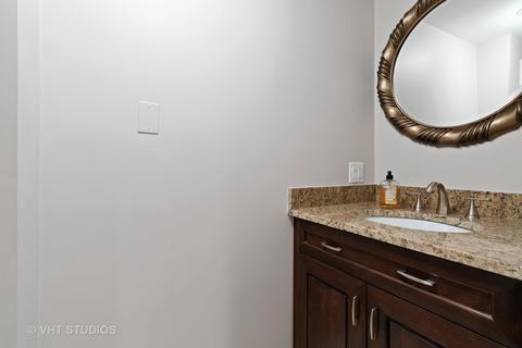 1910 E Seneca Ln, Mount Prospect, IL 60056 photo 28