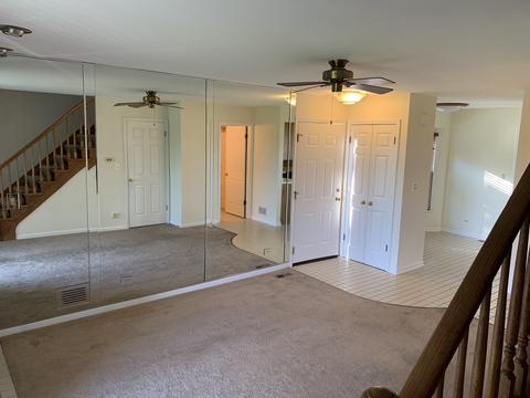 466 Nicole Dr #D, Bartlett, IL 60103 photo 3