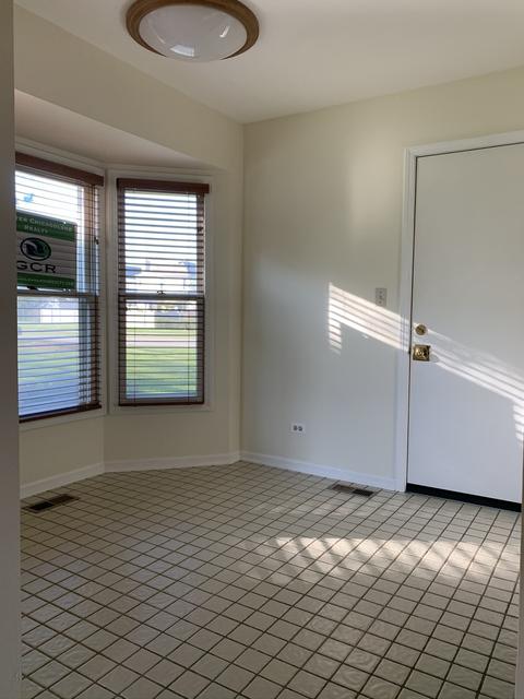 466 Nicole Dr #D, Bartlett, IL 60103 photo 4