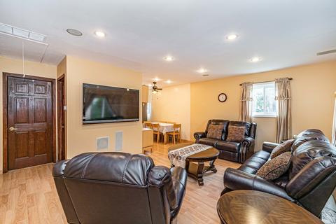 9415 Sumac Rd #A, Des Plaines, IL 60016 photo 8