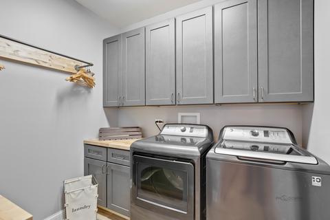 1784 Prospect Dr, Hoffman Estates, IL 60192 photo 9