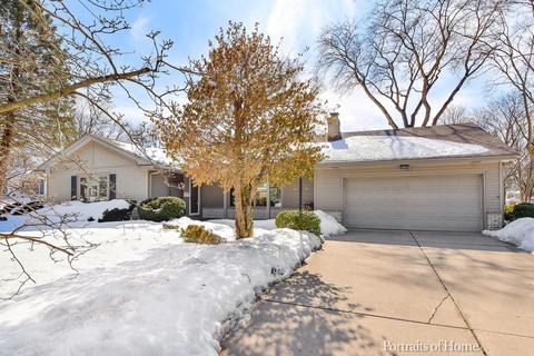 102 Fairway Ln, Wheaton, IL 60189 photo 2