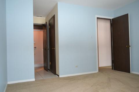 1777 Gloucester Ct #C, Wheaton, IL 60189 photo 9